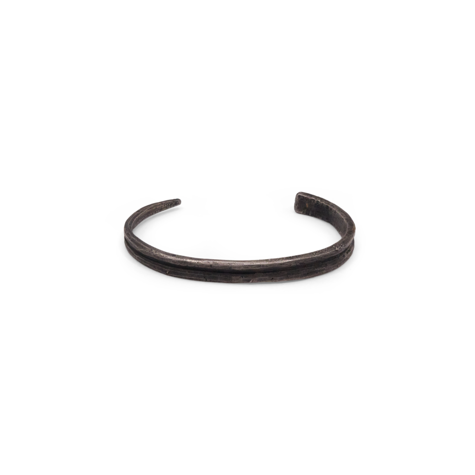 Sliver Cuff Bracelet Recycled Silver Avant Garde Contemporary Jewelry Raw Jewellery Blackened Antiqued Barzakh brz-b-0002 (3)