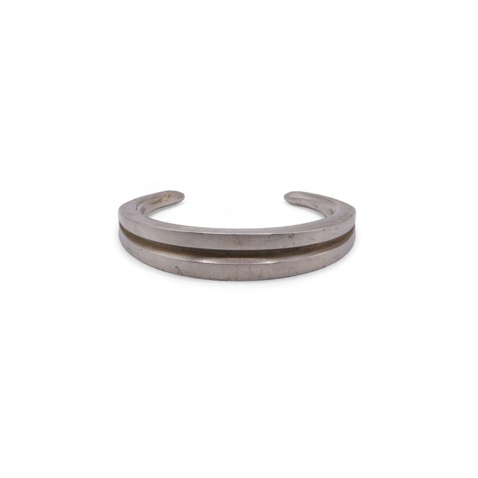 Wounds of a helix cuff bracelet Recycled Silver Avant Garde Contemporary Jewelry Raw Jewellery Blackened Antiqued Barzakh brz-b-0001 (3)